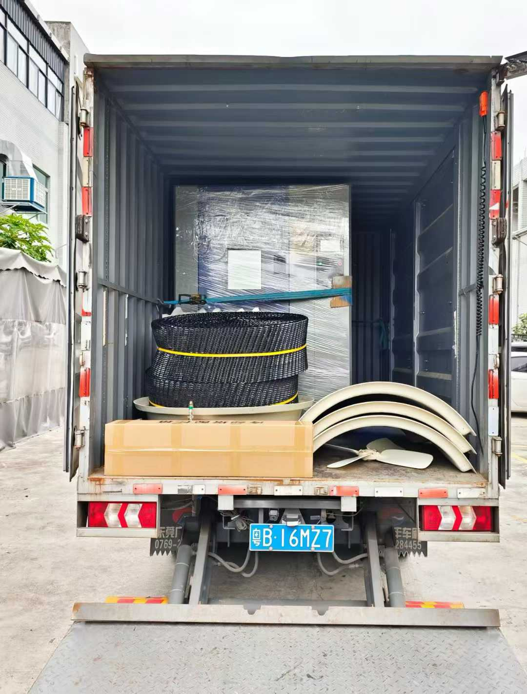 三箱式150L冷熱沖擊試驗箱 三箱式150L冷熱沖擊試驗箱